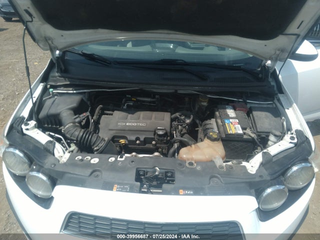 Chevrolet Sonic Ltz Auto 2016 1G1JE6SB3G4142524 Image 10