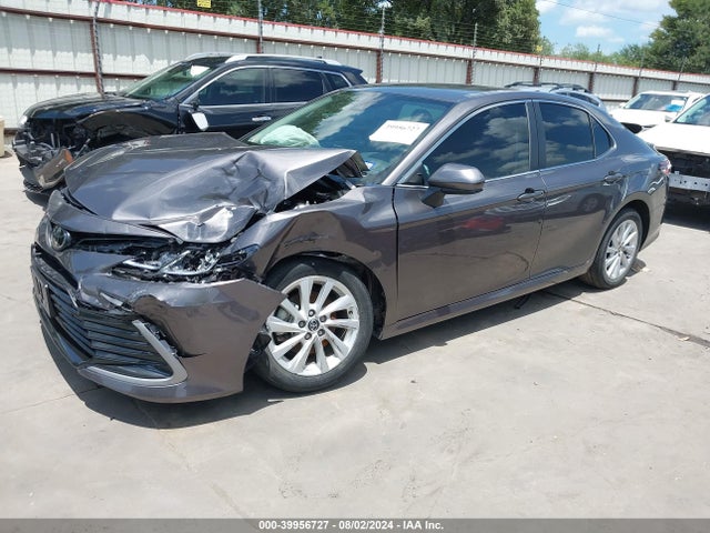 Toyota CAMRY LE 2023 4T1C11AK2PU740535 Image 2