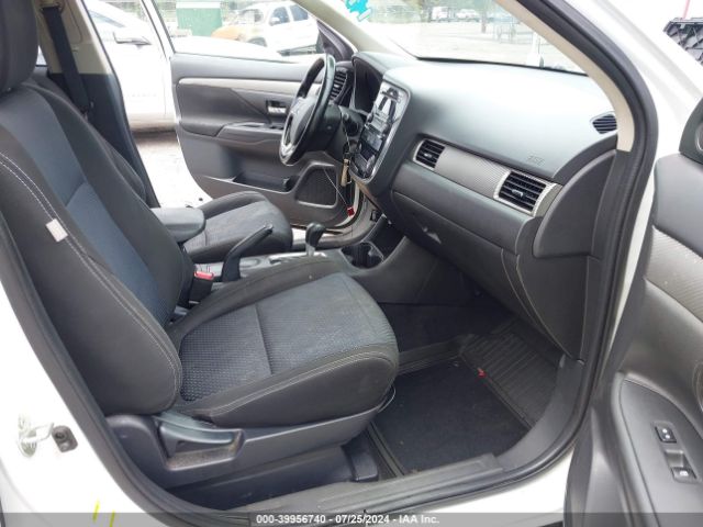 2016 MITSUBISHI OUTLANDER JA4AD2A30GZ019547 Photo 4