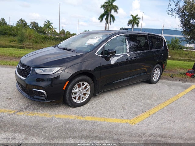 2023 Chrysler Pacifica Touring L მანქანა იყიდება აუქციონზე, vin: 2C4RC1BG3PR620985, აუქციონის ნომერი: 39956773