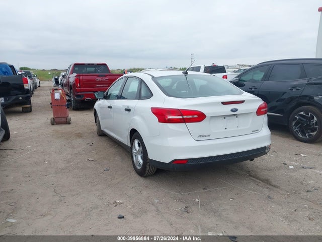 Ford FOCUS S 2015 1FADP3E29FL297372 Image 3