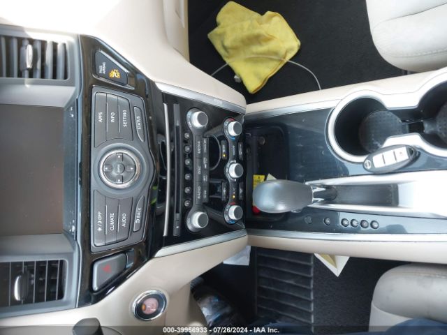 5N1DR2MN0HC673370 Nissan Pathfinder S