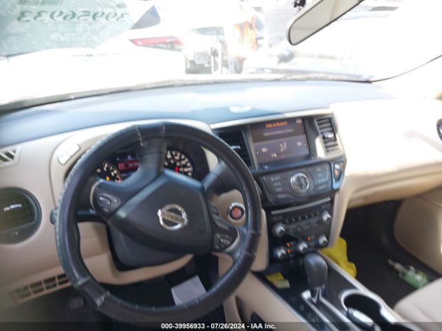 5N1DR2MN0HC673370 Nissan Pathfinder S