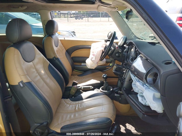 2004 MINI COOPER WMWRC334X4TC51529 Photo 4