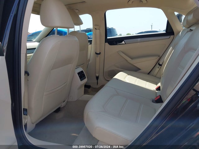 1VWBS7A36EC072747 Volkswagen Passat 1.8t Se