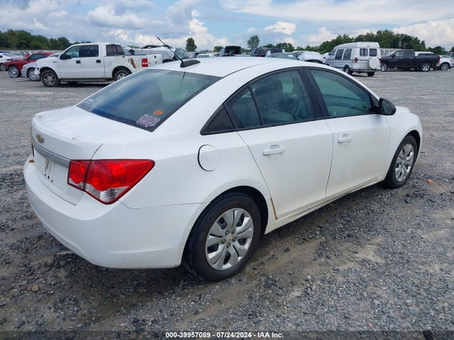 Chevrolet Cruze Ls Manual 2015 1G1PB5SH6F7194972 Image 4