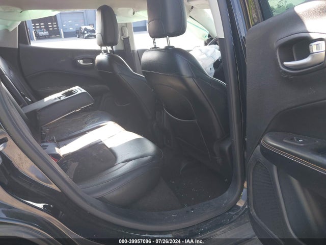 3C4NJDBB4JT144308 Jeep Compass Latitude 4x4