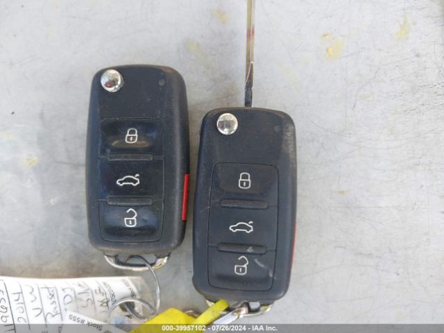 1VWBN7A38EC119655 Volkswagen Passat 2.0l Tdi Se