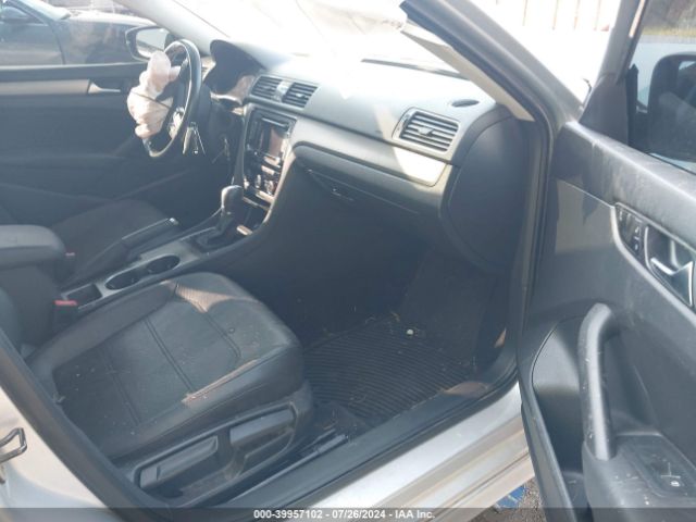 1VWBN7A38EC119655 Volkswagen Passat 2.0l Tdi Se