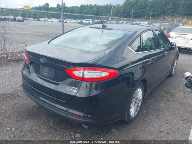 3FA6P0LUXFR133965 Ford Fusion Hybrid Se