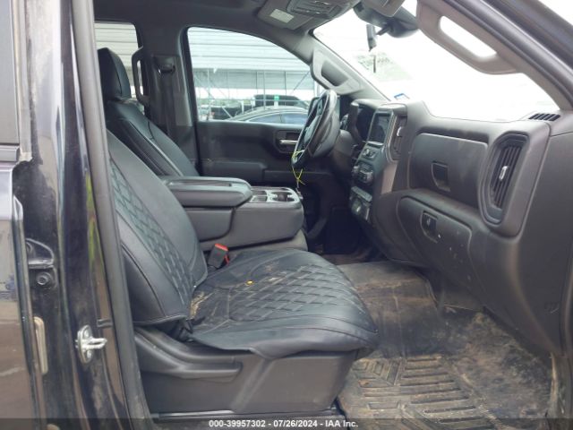 3GCPDCEK0NG583378 Chevrolet Silverado 1500 4wd  Short Bed Custom Trail Boss