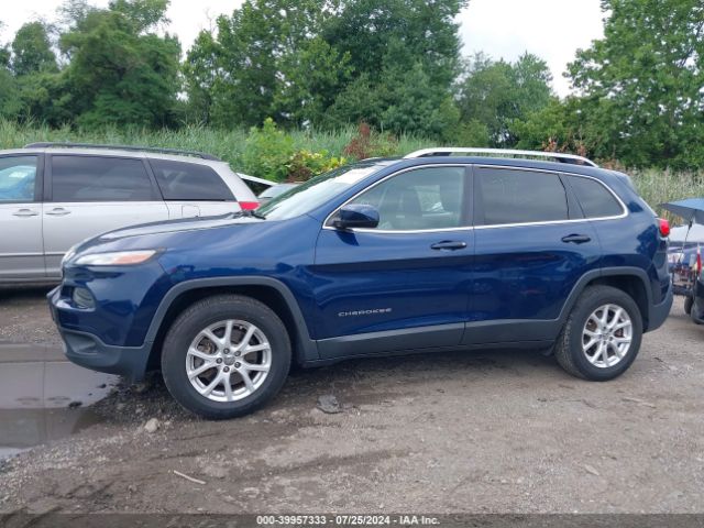 1C4PJMCX9JD558080 Jeep Cherokee Latitude 4x4