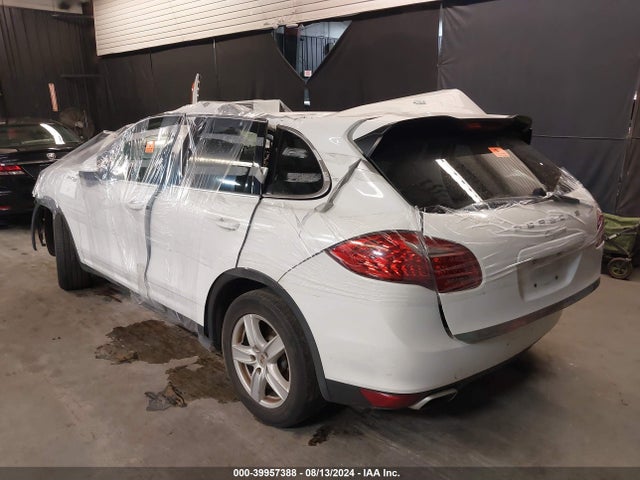 Продаж на аукціоні авто 2013 Porsche Cayenne, vin: WP1AA2A29DLA03110, номер лоту: 39957388
