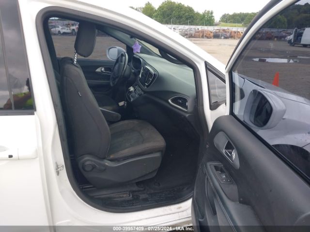 2C4RC1FG5LR116328 Chrysler Pacifica Touring