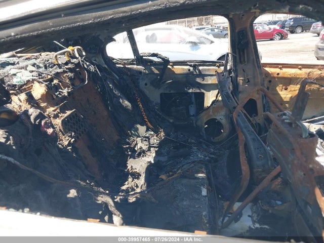 2011 JAGUAR XF SAJWA0GB5BLR86031 Photo 7