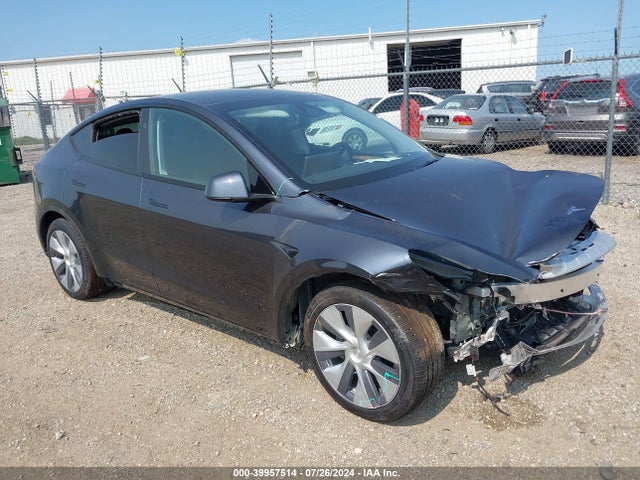 2024 TESLA MODEL Y 7SAYGDEE9RA226501 Photo 0