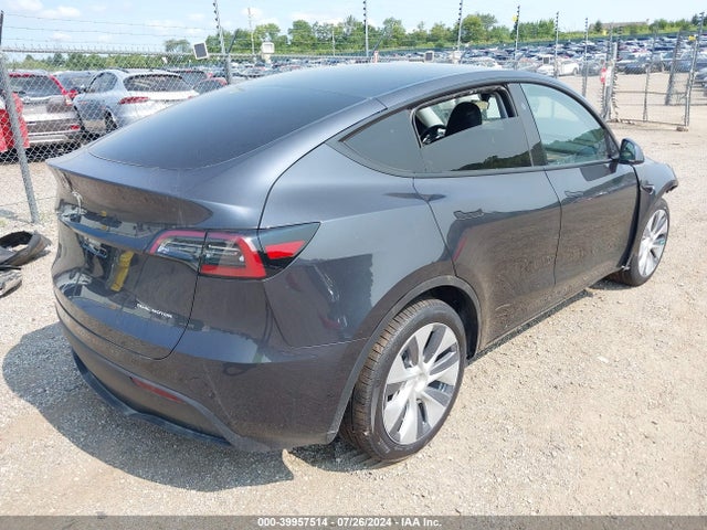2024 TESLA MODEL Y 7SAYGDEE9RA226501 Photo 3