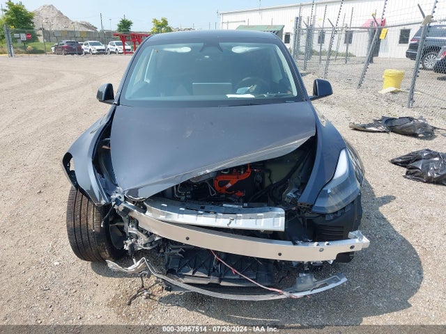 2024 TESLA MODEL Y 7SAYGDEE9RA226501 Photo 5