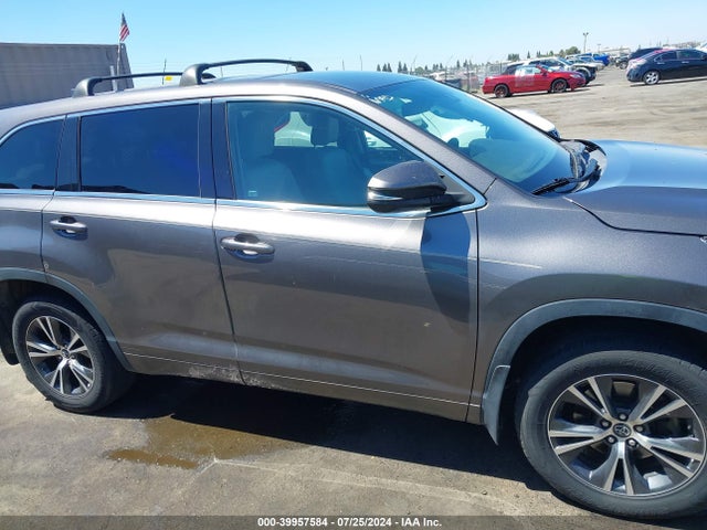Toyota Highlander Le/le Plus 2017 5TDBZRFH5HS421284 Image 13