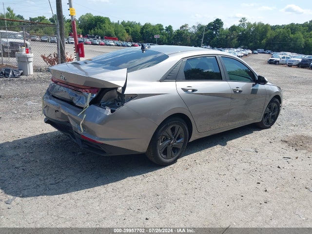 Hyundai ELANTRA SEL 2023 KMHLM4AG4PU372766 Image 4