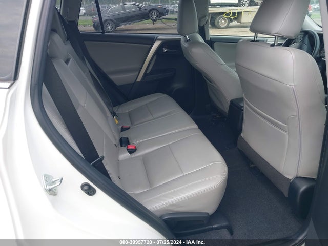 Toyota Rav4 Xle 2014 JTMWFREV1EJ023418 Image 8