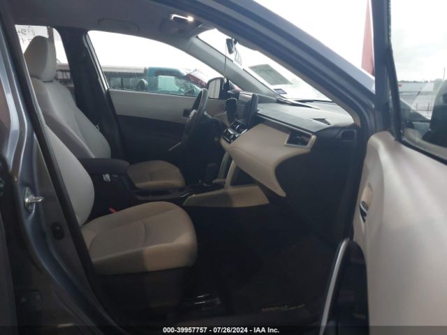 7MUAAAAG1PV050437 Toyota Corolla Cross L