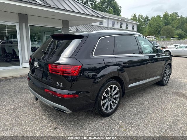 WA1LAAF76HD008722 Audi Q7 Premium Plus