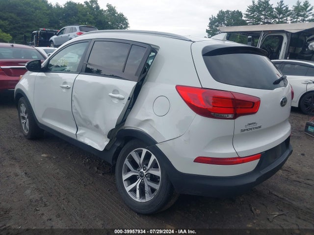 KIA Sportage Lx 2015 KNDPB3AC8F7699753 Image 3