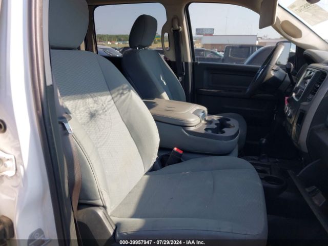3C6UR5HJXHG780962 RAM 2500 Tradesman  4x4 8' Box