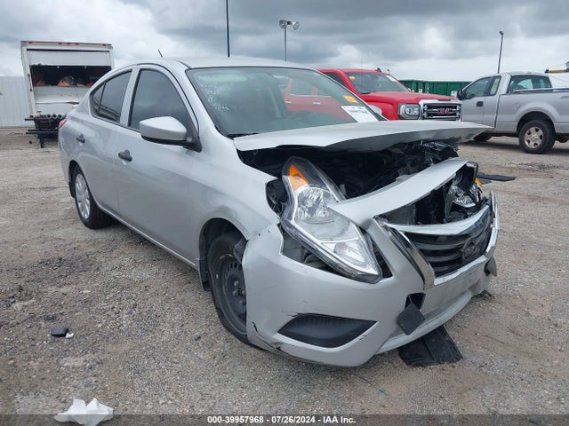 2018 3N1CN7AP4JL886267 main image