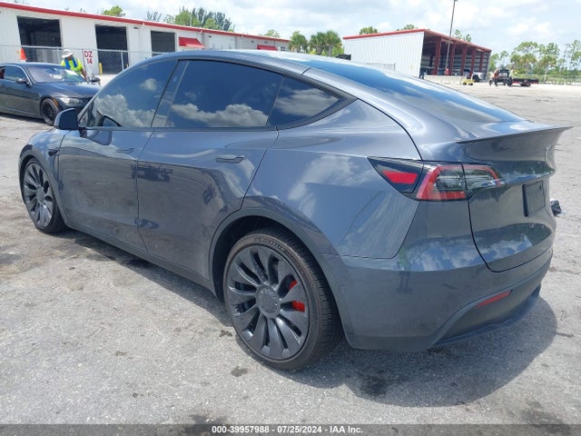 7SAYGDEF7PF978979 Tesla Model Y Awd/performance Dual Motor All-wheel Drive
