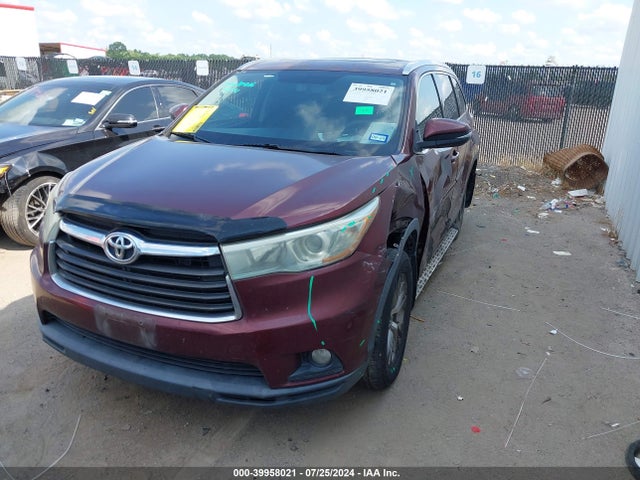 Toyota Highlander Xle V6 2015 5TDKKRFHXFS044162 Image 2