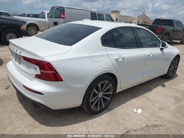 7JR102FK3MG102559 Volvo S60 T5 Momentum