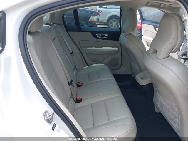 7JR102FK3MG102559 Volvo S60 T5 Momentum