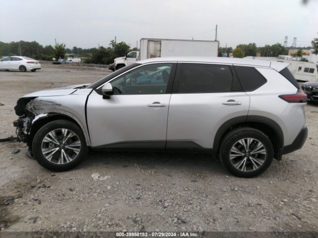 5N1BT3BB9NC674407 Nissan Rogue Sv Intelligent Awd