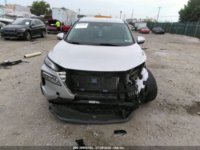 5N1BT3BB9NC674407 Nissan Rogue Sv Intelligent Awd