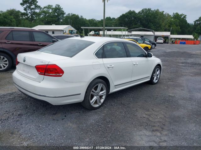 1VWCT7A39EC054437 Volkswagen Passat 1.8t Sel Premium