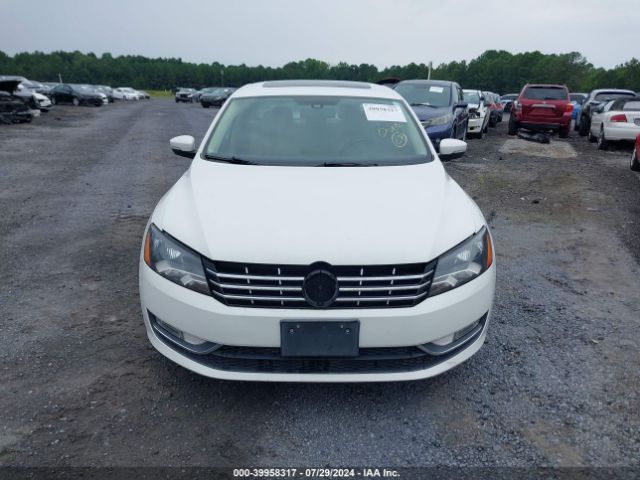 1VWCT7A39EC054437 Volkswagen Passat 1.8t Sel Premium