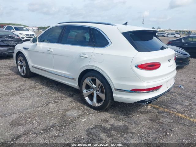 2021 BENTLEY BENTAYGA SJAAJ2ZV3MC036119 Photo 2