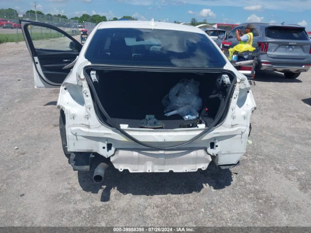 WBA8E1G51GNT36164 BMW 320i