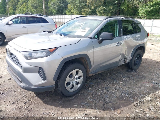 Toyota RAV4 LE 2019 2T3H1RFV2KW036603 Image 2