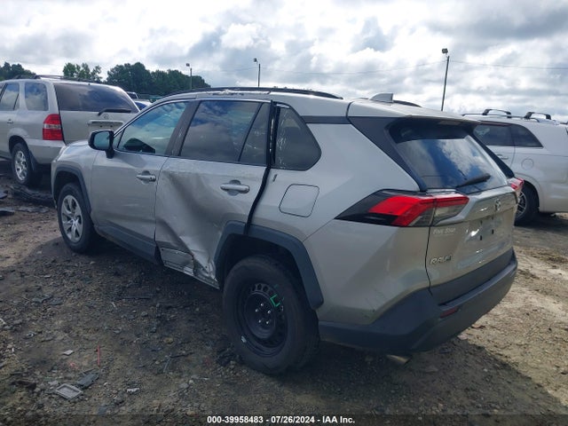 Toyota RAV4 LE 2019 2T3H1RFV2KW036603 Image 3