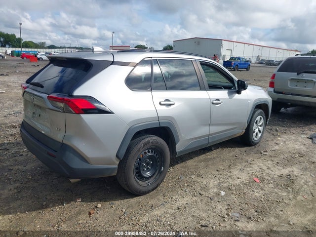 Toyota RAV4 LE 2019 2T3H1RFV2KW036603 Image 4