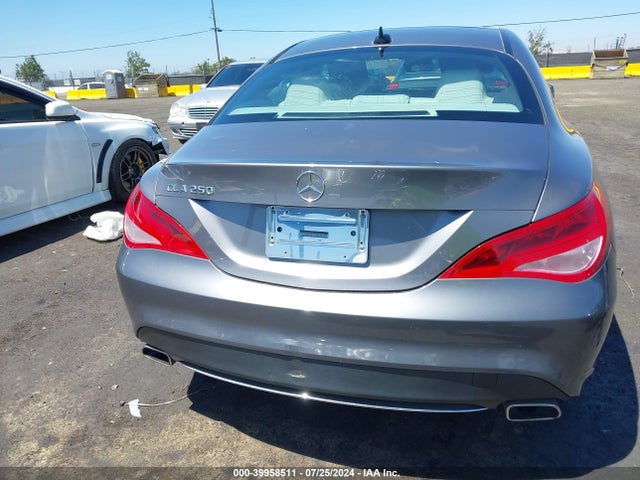 WDDSJ4EB5GN371925 Mercedes-Benz CLA 250