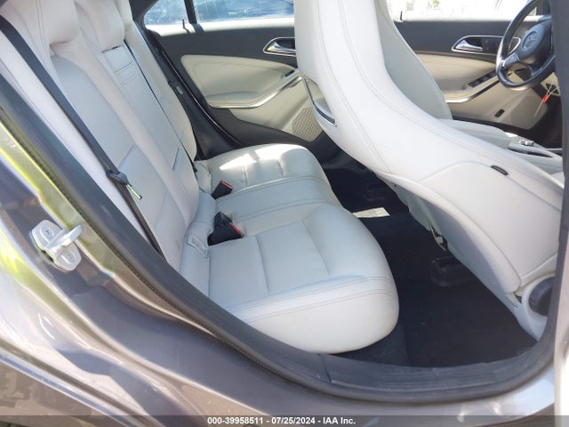 WDDSJ4EB5GN371925 Mercedes-Benz CLA 250
