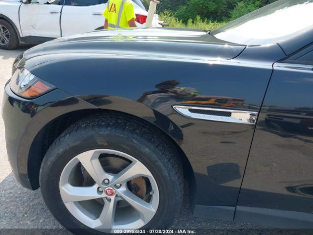 SADCJ2BN6HA085970 Jaguar F-pace 20d Premium
