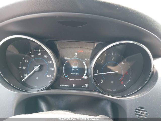 SADCJ2BN6HA085970 Jaguar F-pace 20d Premium