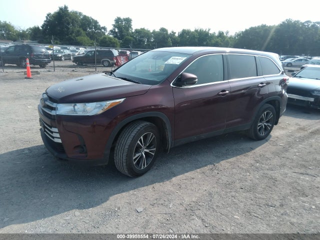 Toyota Highlander Le 2019 5TDBZRFH7KS995635 Image 2