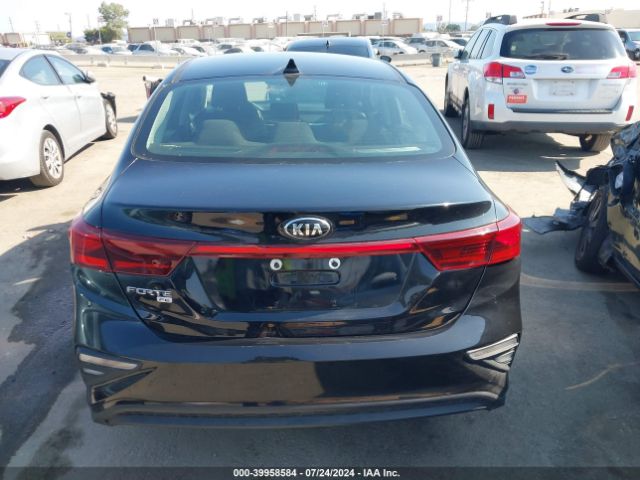3KPF24AD5ME375540 KIA FORTE FE