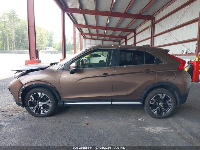 JA4AT5AA8JZ039412 Mitsubishi Eclipse Cross Sel